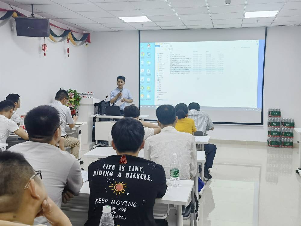 银川君泽生活服务咨询有限公司药业技术交流会 (3) - 副本.jpg